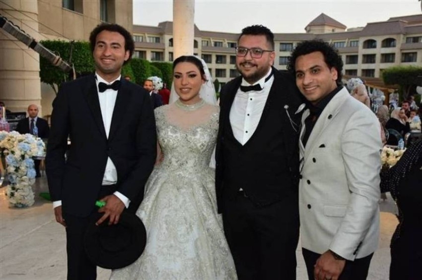 بالصور.. علي ربيع يحتفل بزفاف شقيقته بحضور نجوم الفن