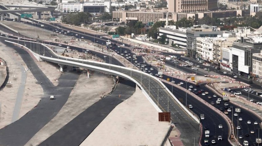 «طرق دبي» تفتتح جسراً جديداً على شارع الخليج