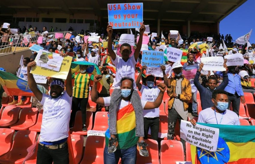 إثيوبيون يحتجون على عقوبات واشنطن بسبب حرب تيغراي