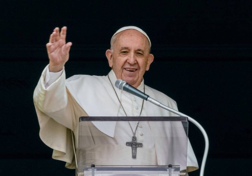 البابا فرنسيس يدعو للمصالحة بعد اكتشاف رفات أطفال في مدرسة كاثوليكية بكندا