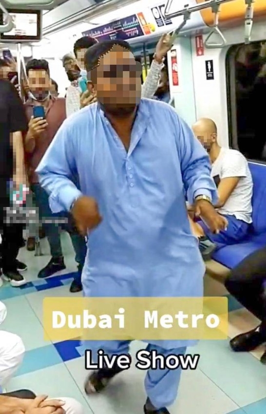 ضبط آسيوي خالف الآداب العامة والإجراءات الاحترازية في مترو دبي