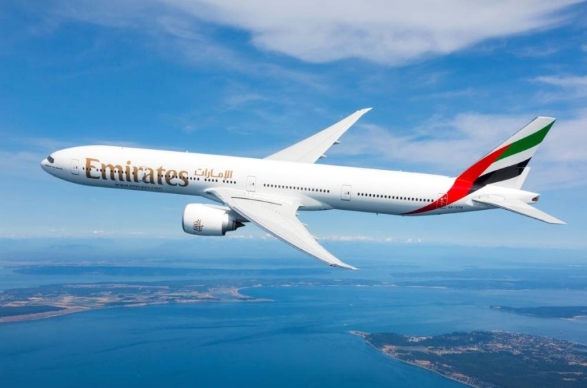 طيران الإمارات تستأنف نقل المسافرين المؤهلين إلى المملكة المتحدة