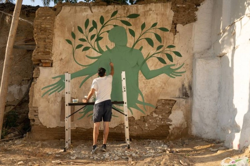 غرافيتي مستوحى من الأساطير يواجه كآبة الجائحة في نيقوسيا