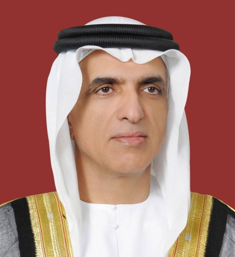 حاكم رأس الخيمة يعزي أمير الكويت في وفاة الشيخ منصور الأحمد الجابر الصباح