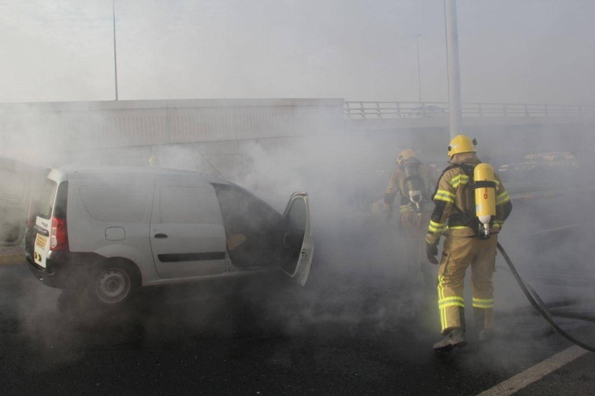 دفاع مدني عجمان يدعو للالتزام بإجراءات السلامة من حرائق المركبات