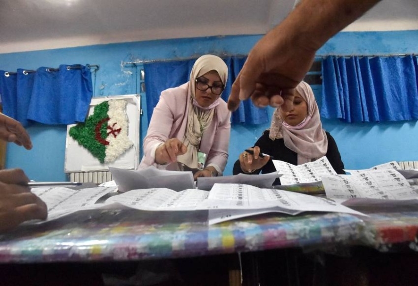 الجزائر: سلطة الانتخابات تعتبر ادعاءات «مجتمع السلم» دعوة للفوضى