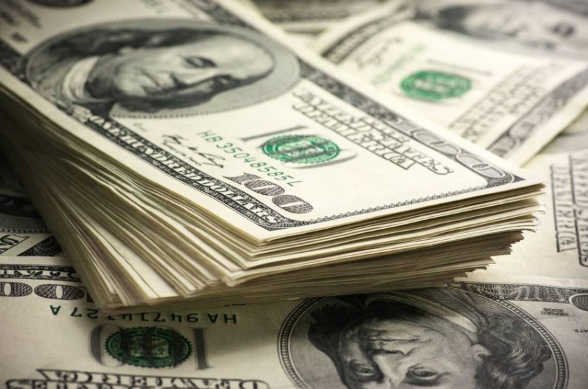 الدولار الأمريكي يرتفع مع خسائر لليورو والاسترليني عقب اجتماع «الفيدرالي»