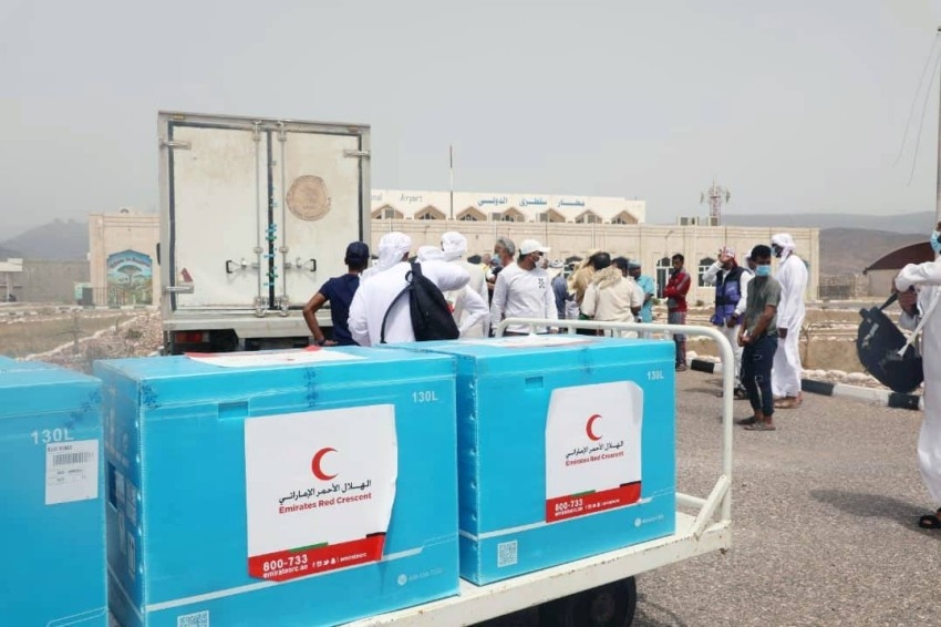 مسؤولون يمنيون يشيدون بدعم الإمارات لسكان سقطرى