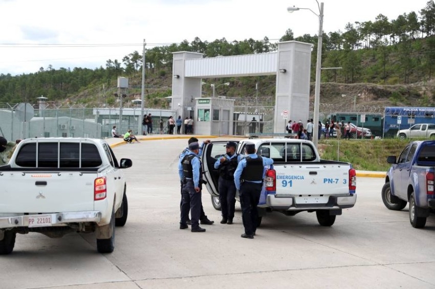 معركة بالرصاص تندلع بين عصابتين داخل سجن في هندوراس