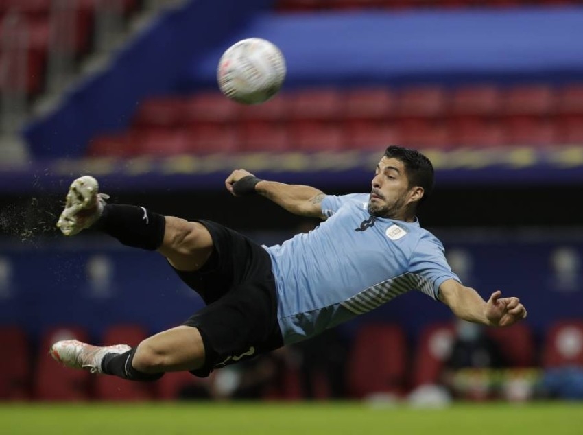 لويس سواريز يعلق على هزيمة أوروغواي أمام الأرجنتين