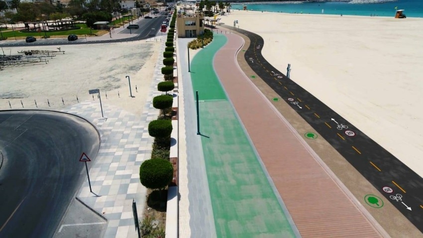 حمدان بن محمد يوجه بتنفيذ مسار جديد للدراجات الهوائية على شاطئ جميرا