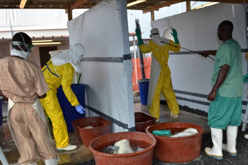 غينيا تعلن انتهاء تفشي فيروس إيبولا