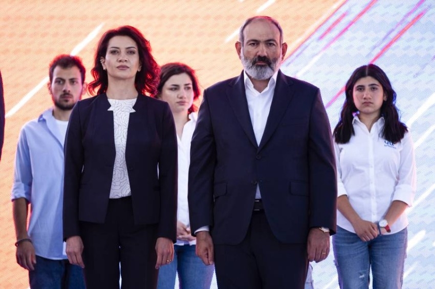 الأرمن يدلون بأصواتهم في انتخابات تشريعية نتائجها غير محسومة