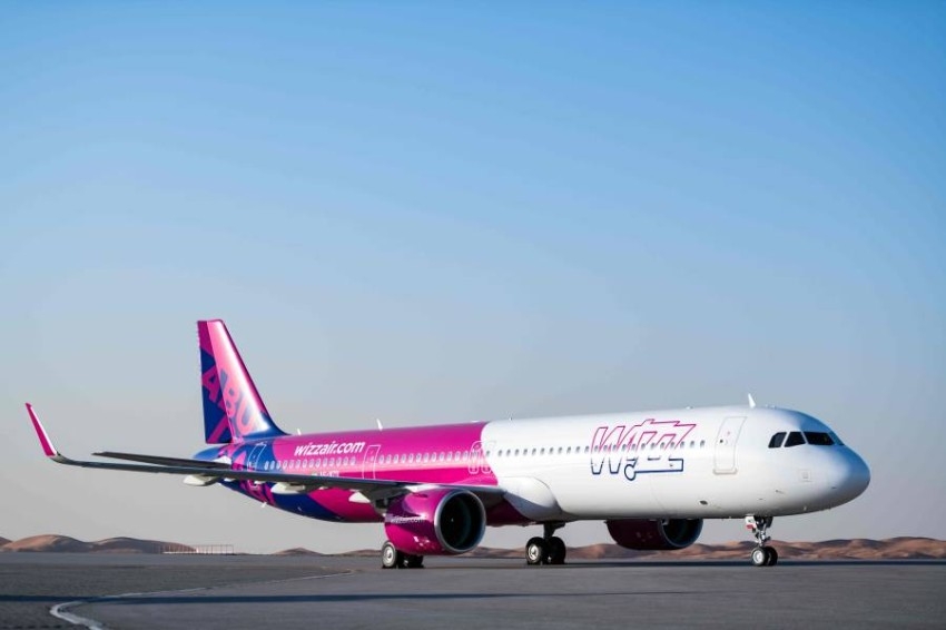 «ويز إير أبوظبي» تطلق حقيبة السفر الإلكترونية للطيارين