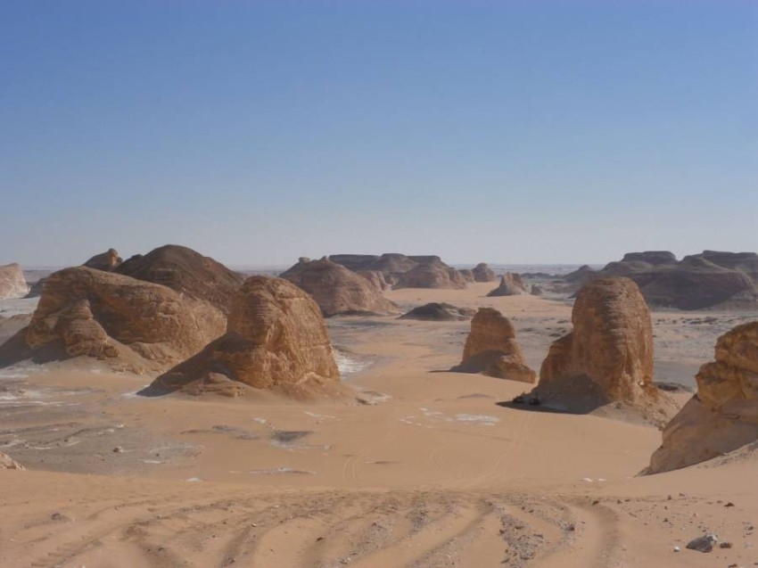 الواحات البحرية بمصر.. صحراء سوداء وبيضاء وعيون كبريتية ومومياوات ذهبية