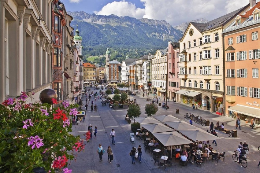 النمسا وجهتك السياحية الفاخرة بعد أن فتحت أبوابها للإمارات