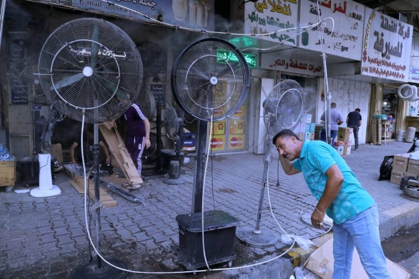 وسط درجات حرارة مرتفعة.. انقطاع التيار الكهربائي يضرب العراق