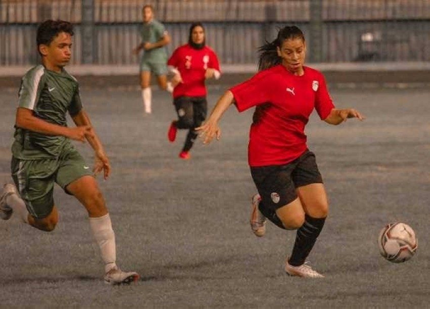 جدل في مصر بسبب مباراة بين منتخب السيدات وفريق للرجال