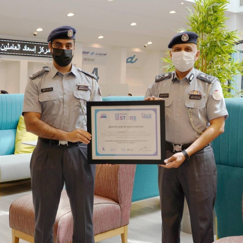 مدير عام شرطة أبوظبي يهنئ الفائزين بجائزة «القمة الحكومية لشباب التعاون الخليجي»