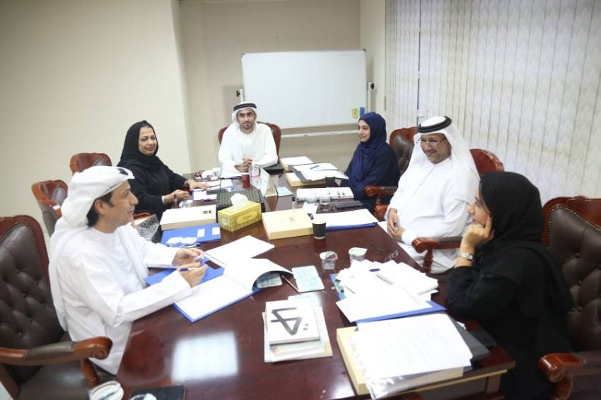 «كتاب الإمارات» يشكل لجنة للاستراتيجية ويعتمد الهيئات الإدارية واللجان والمجلات