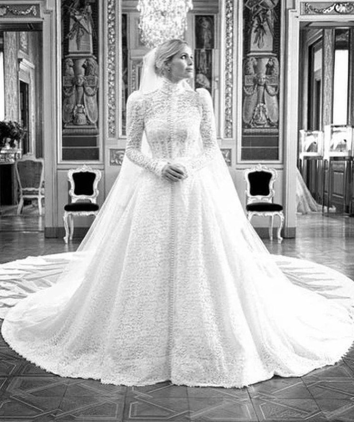 زفاف ابنة أخ الأميرة ديانا «كيتي سبنسر».. تفاصيل بسيطة وفستان أسطوري
