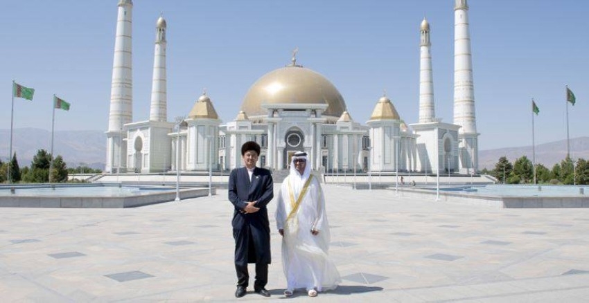 الرئيس التركماني يتسلم أوراق اعتماد سفير الإمارات