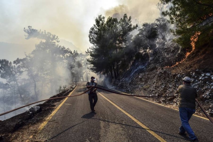 استمرار حرائق الغابات في تركيا.. والاتحاد الأوروبي يرسل طائرات