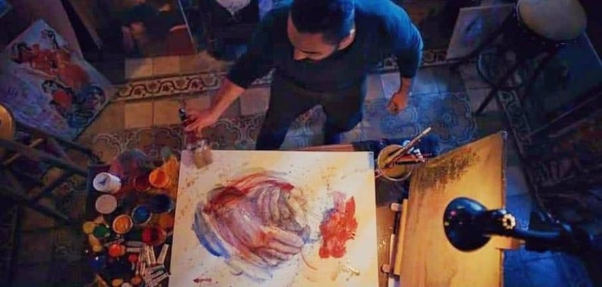رسام «مش أنا»: «لوحة المراية» الأصعب.. وعلمت تامر حسني «الفن التشكيلي»