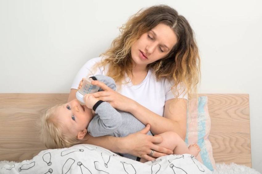 دراسة: قلة نوم الأمهات الحديثات تعجل شيخوختهن وإصابتهن بالأمراض