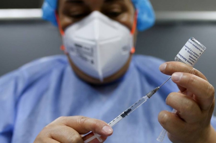 «اللقاح العنصري».. التصنيع في أفريقيا والتلقيح من نصيب الأوروبيين