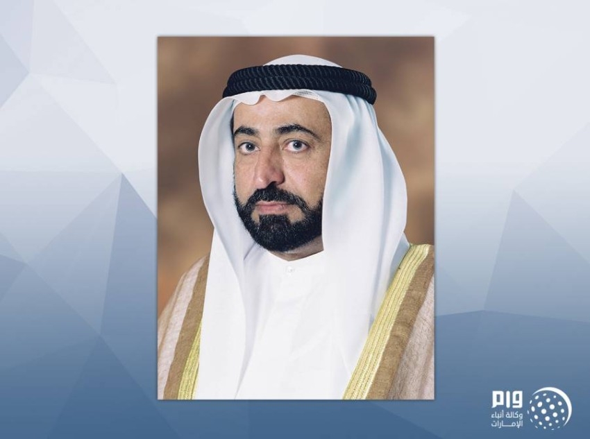حاكم الشارقة يعزي أمير الكويت في وفاة الشيخة بدرية الأحمد الصباح