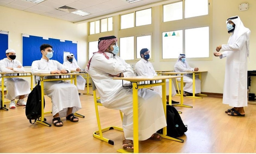 «صحة دبي»: 5 حالات لعدم ارتداء الكمامات بالمنشآت التعليمية