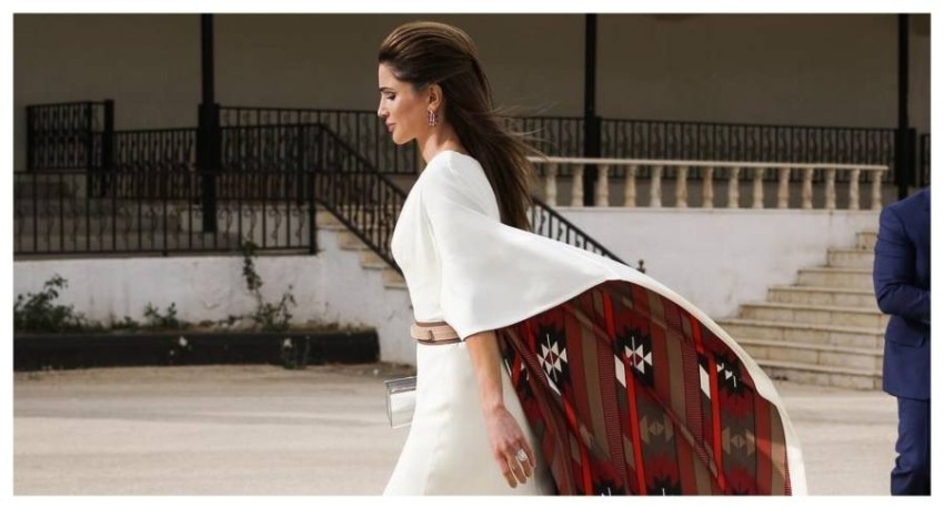 في عيد ميلادها الـ51.. أجمل إطلالات الملكة رانيا التي دعمت بها المصممين العرب
