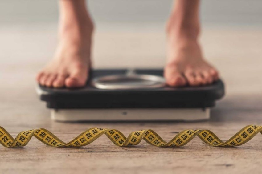 أسباب شائعة وراء تقلبات الوزن بين الصعود والنزول
