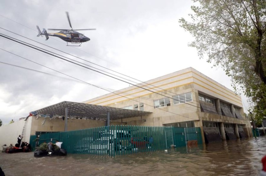وفاة 17 شخصاً جراء فيضانات ضربت مستشفى في المكسيك