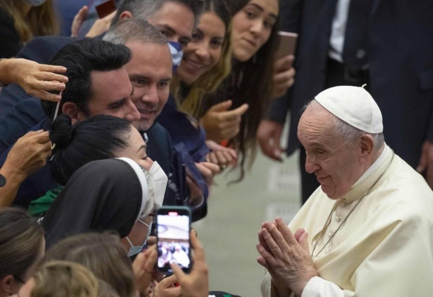 البابا فرنسيس يندد باستمرار «استعباد» النساء في العالم