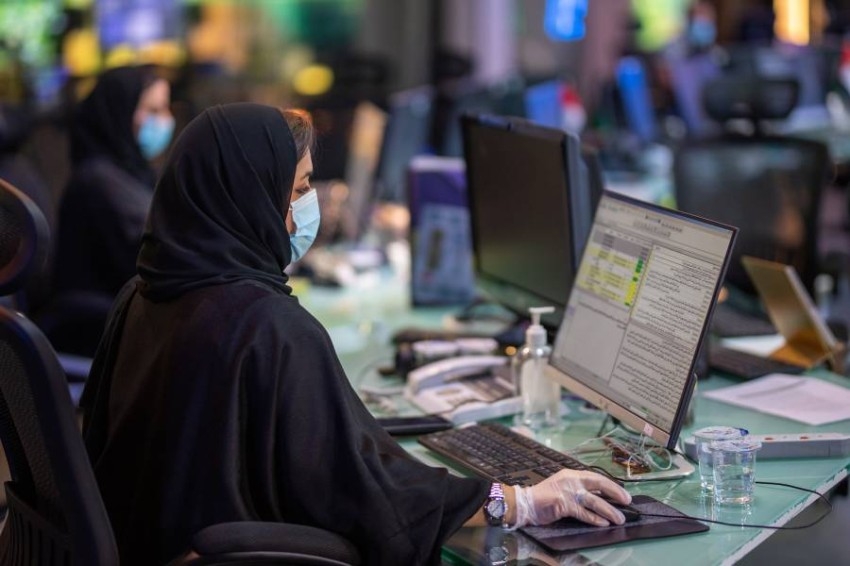 الإمارات.. إنجازات نوعية في مجال المساواة بالأجر بين النساء والرجال