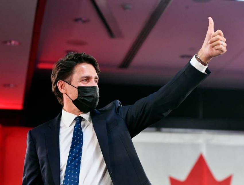 توقعات بفوز حزب ترودو في الانتخابات البرلمانية الكندية دون الأغلبية 
المطلقة