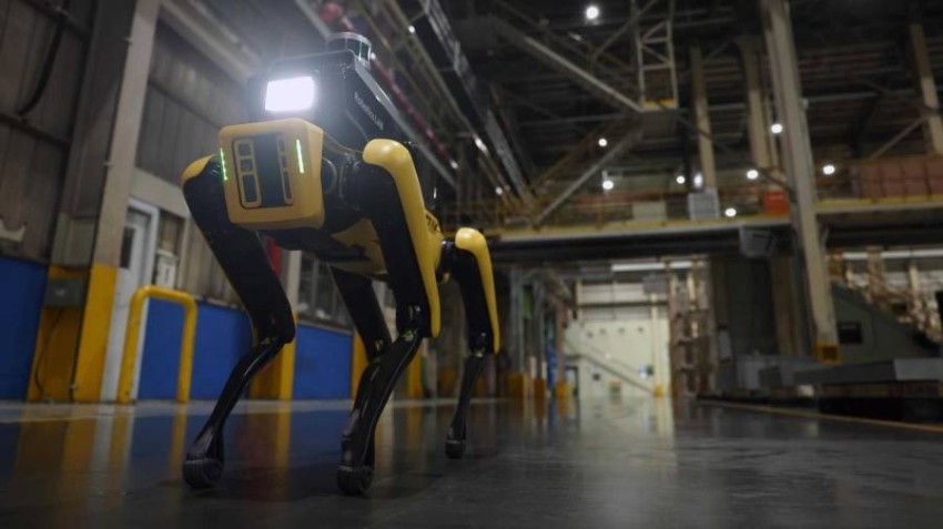«هيونداي» تُدخل «روبوت كلباً» في خدمة أحد مصانعها