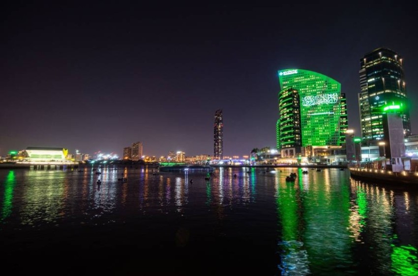 أبرز معالم دبي تحتفي باليوم الوطني السعودي