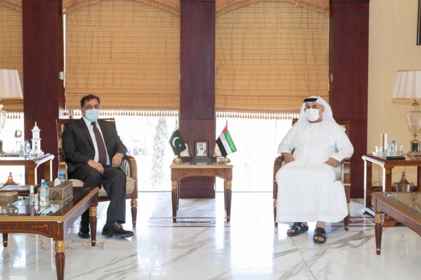 «غرفة أبوظبي» تبحث فرص تعزيز الأعمال مع سفير باكستان
