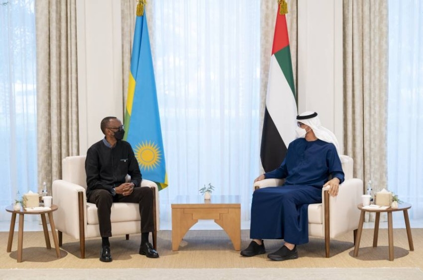 محمد بن زايد يستقبل رئيس رواندا ويبحثان العلاقات الثنائية