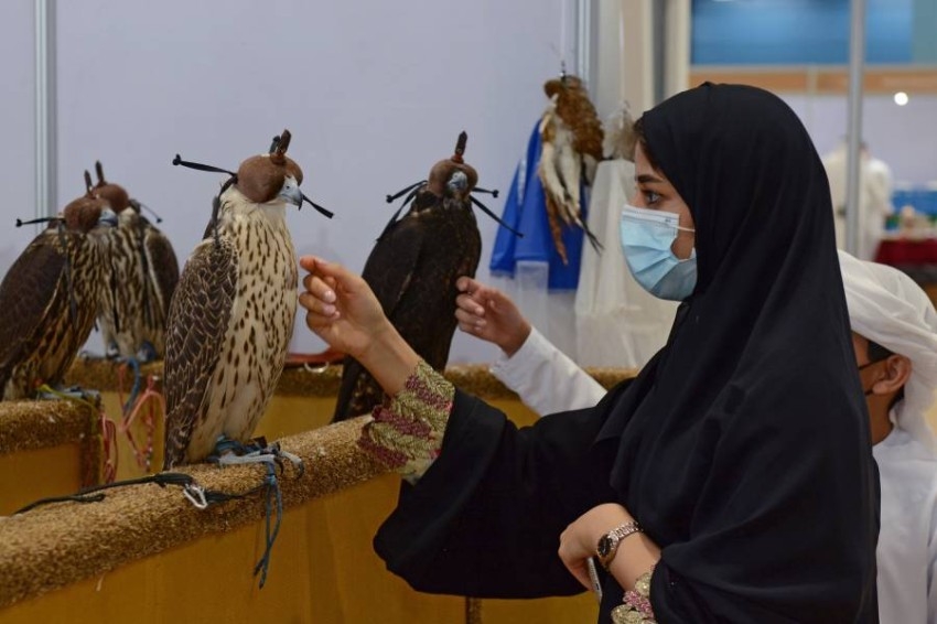 حضور فاعل للمرأة في معرض أبوظبي الدولي للصيد والفروسية