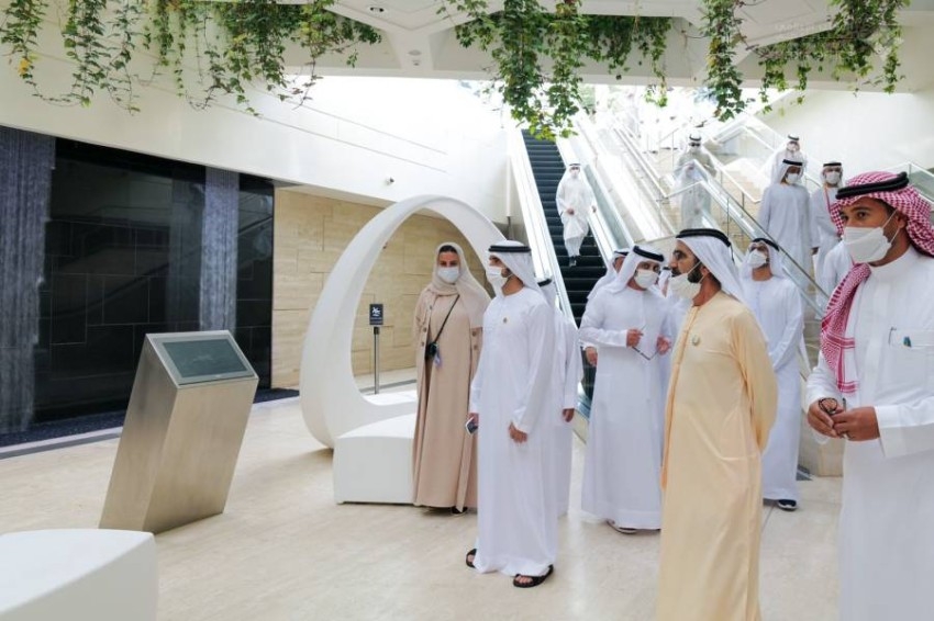 محمد بن راشد يزور جناحي السعودية وسلطنة عمان في «إكسبو»