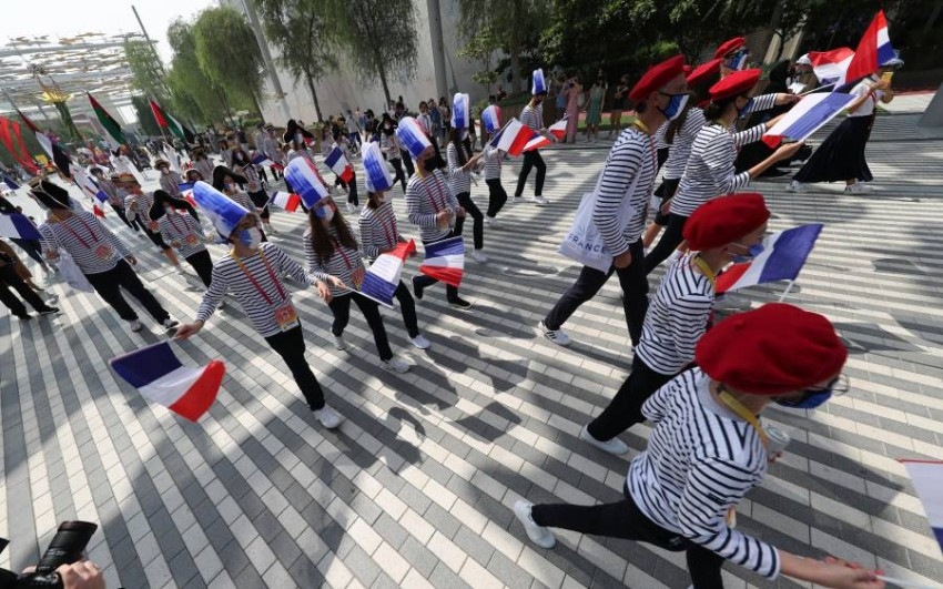 إكسبو دبي يحتفل باليوم الوطني الفرنسي بـ18 عرضاً ساحراً
