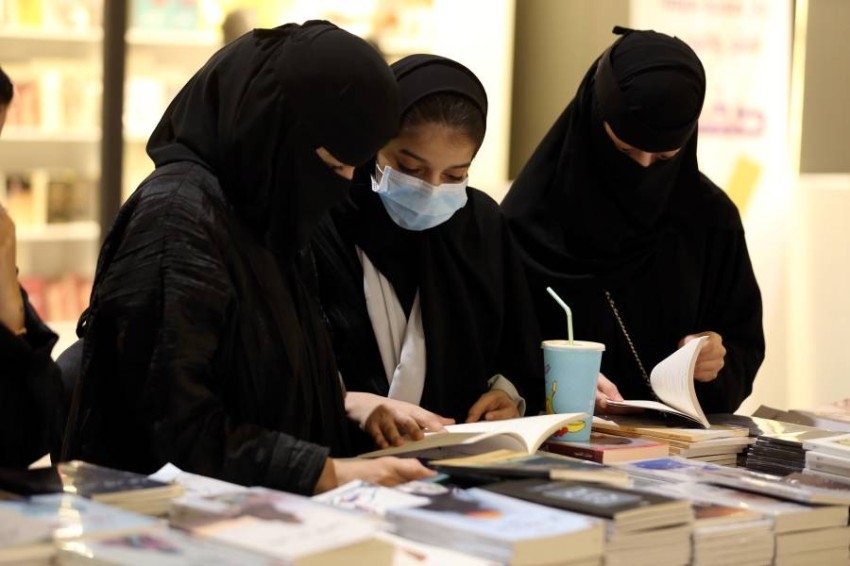 حضور جماهيري غفير لمعرض الرياض الدولي للكتاب بالسعودية