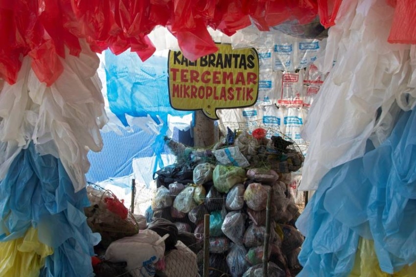 متحف من الأكياس البلاستيكية يضيء على تلوث المحيطات