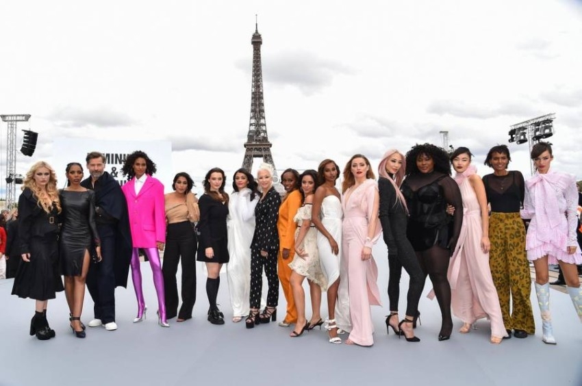 عرض أزياء L’Oréal Paris يدعم النساء ويقف أمام المتحرشين