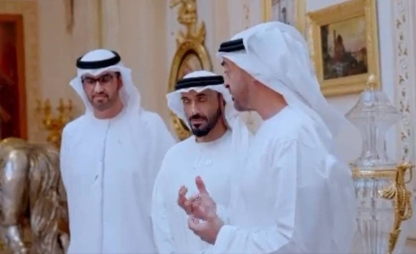 بالفيديو.. محمد بن زايد يهنئ سلطان الجابر على جائزة «شخصية العام في الطاقة»