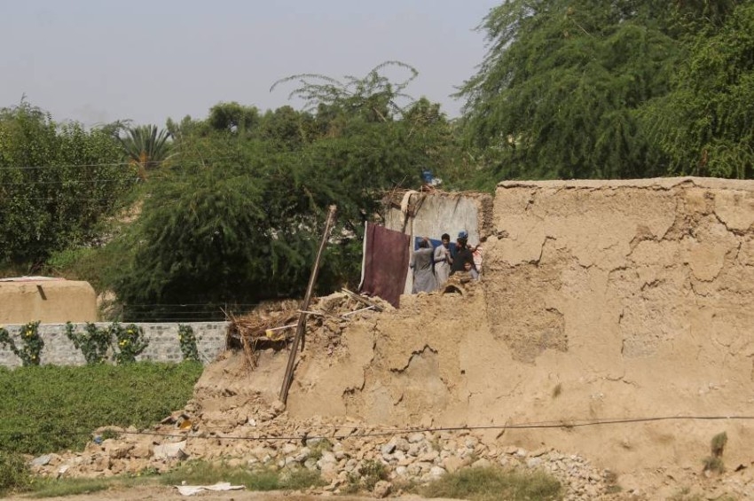 بالصور.. آثار دمار زلزال إقليم بلوشستان في باكستان